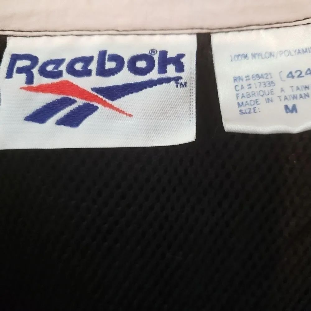 Reebok Pullover  - Picture 3 of 4